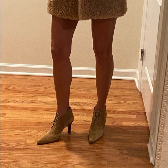 New Coach tan suede booties size 10 made in Italy - Picture 2 of 14